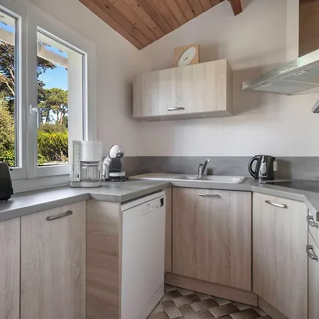 Holiday home 800 M De La Plage, Jardin, Maison Pour 5 *