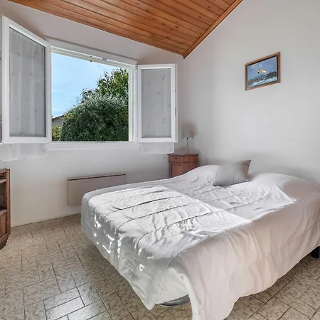 Holiday home 800 M De La Plage, Jardin, Maison Pour 5 Saint-Michel-Chef-Chef